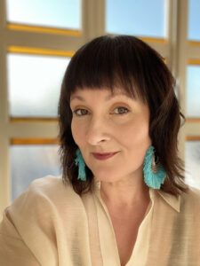 Kasvokuva sanna Meistä,ohjaajamme