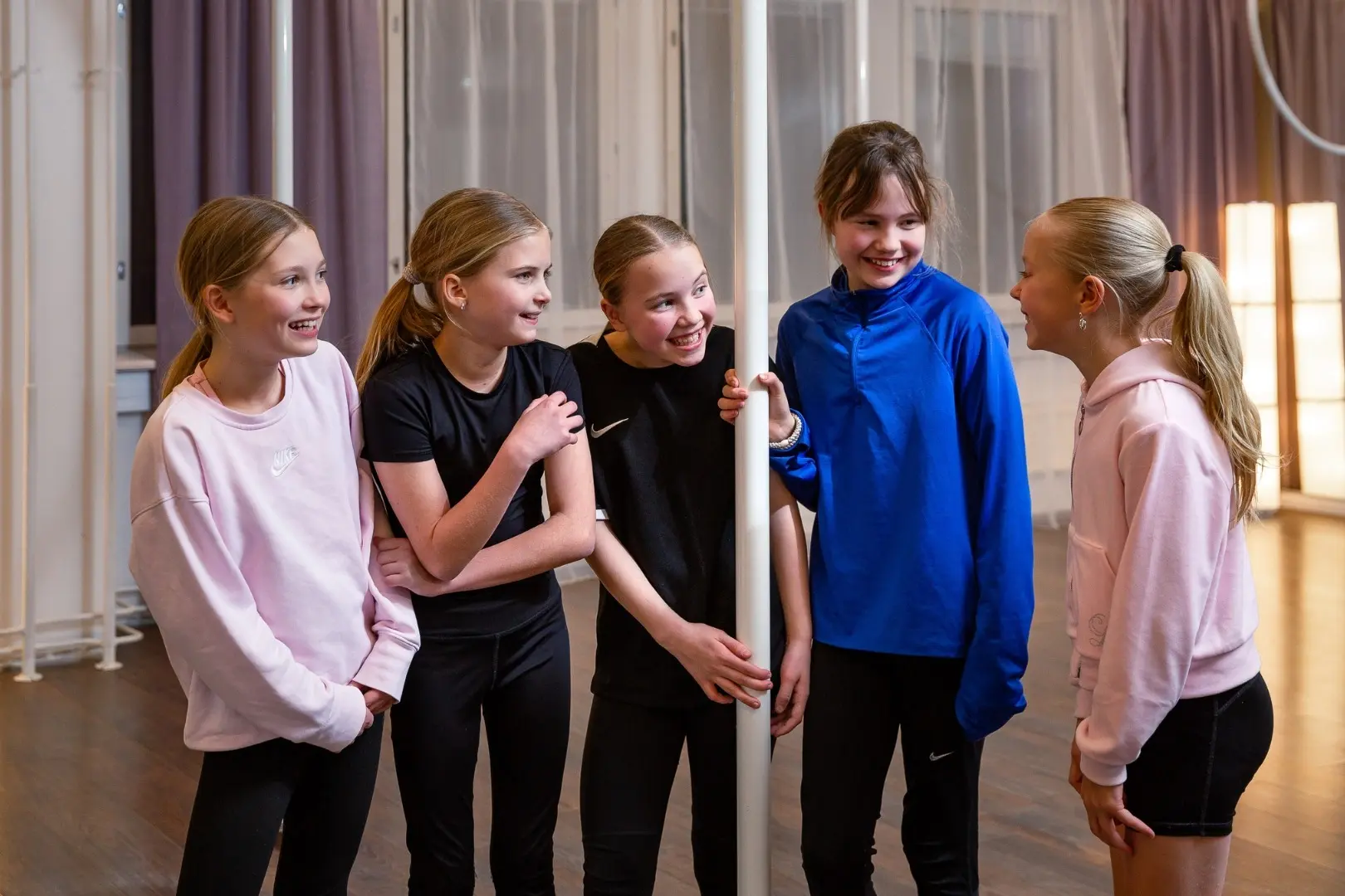lastenjanuortenkurssit_syyskausi_ilmaakrobatia_tankotanssi lastenjanuortenkurssit_syyskausi_ilmaakrobatia_tankotanssi
